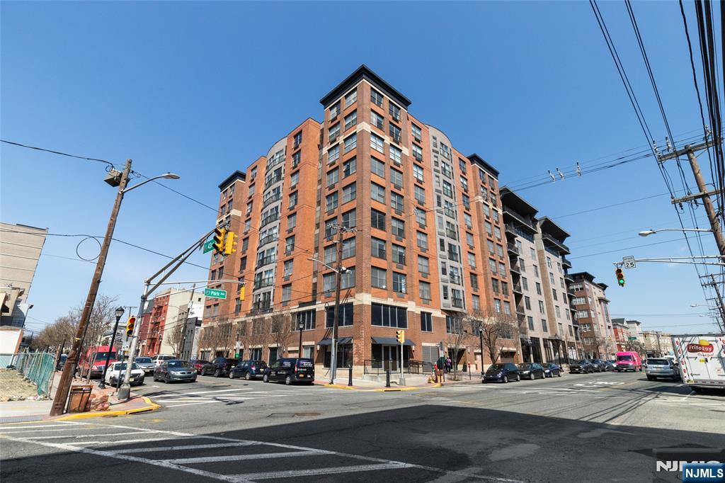 1523 8th UNIT 2, Fort Lee, NJ, 07024