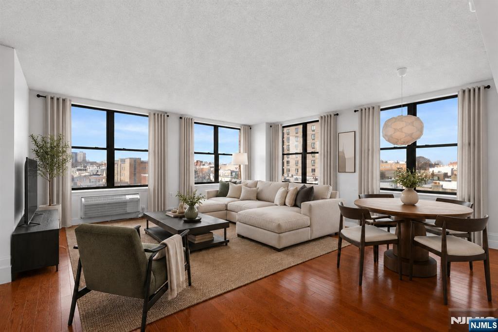 4301 Park Avenue 6D - Photo 3