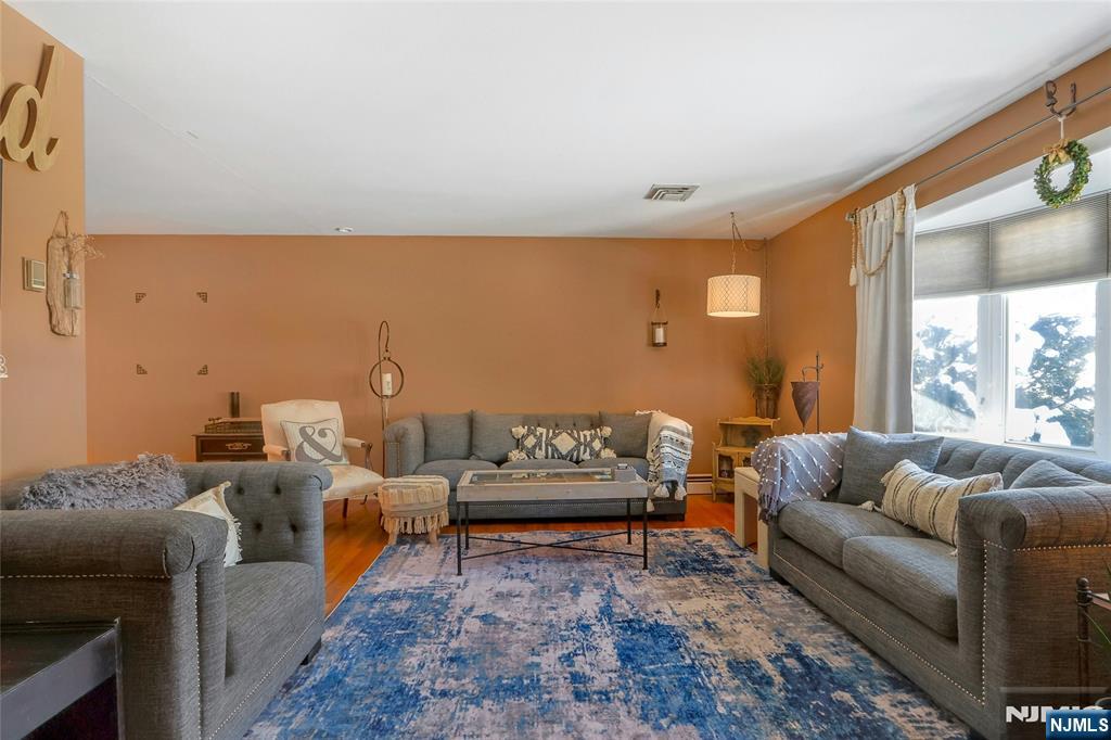 236 Oak Avenue, River Vale, NJ, 07675