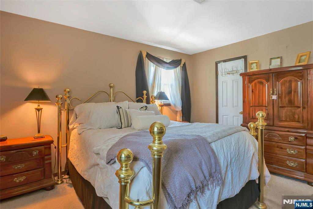 236 Oak Avenue, River Vale, NJ, 07675