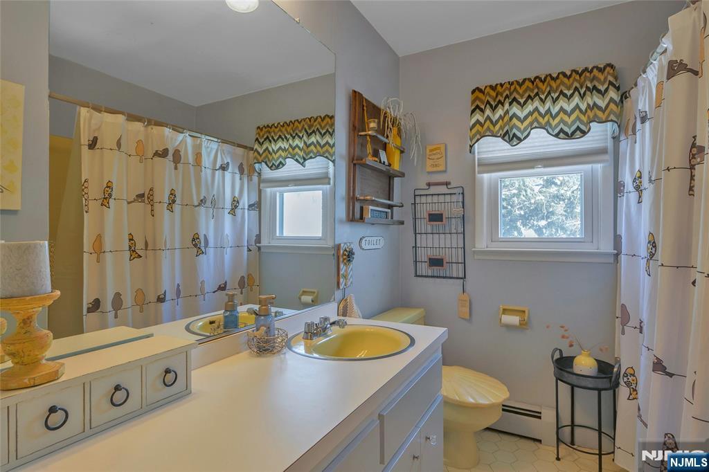 236 Oak Avenue, River Vale, NJ, 07675