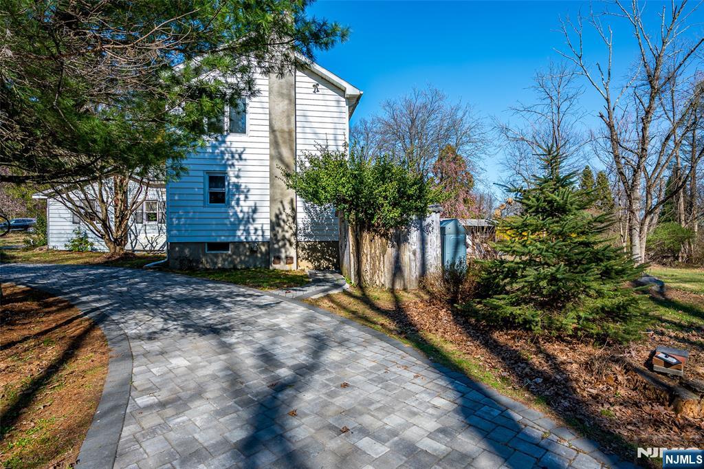 16 Sky Top Road - Photo 5