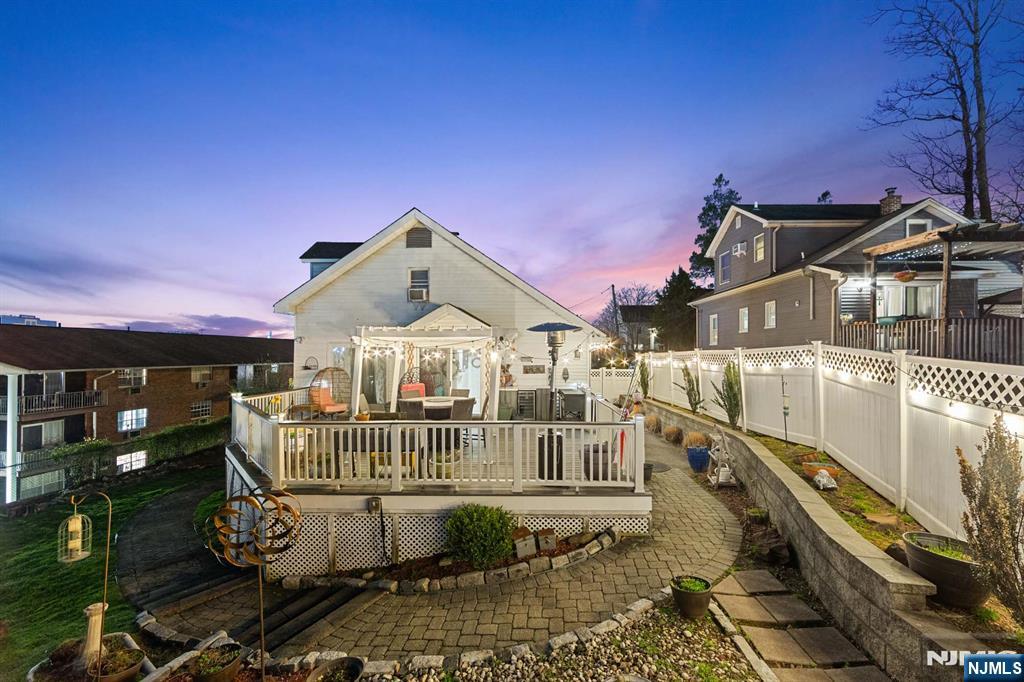 70 Overlook Avenue - Photo 4