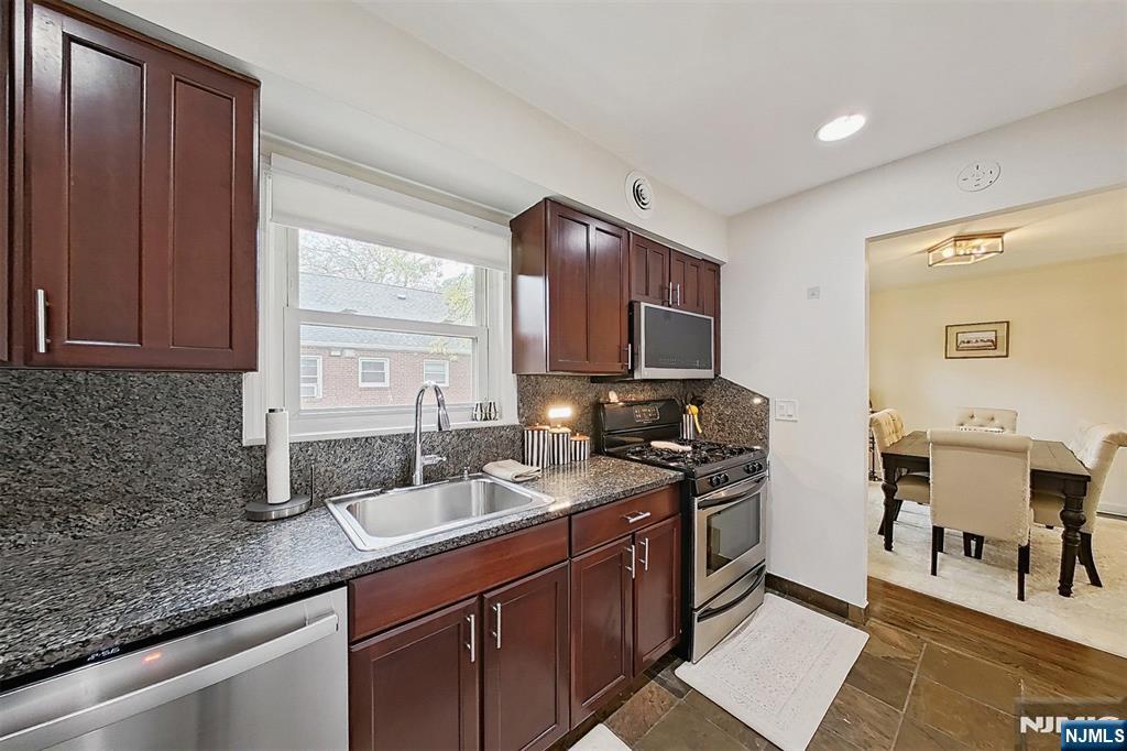 151 E Palisade #6D