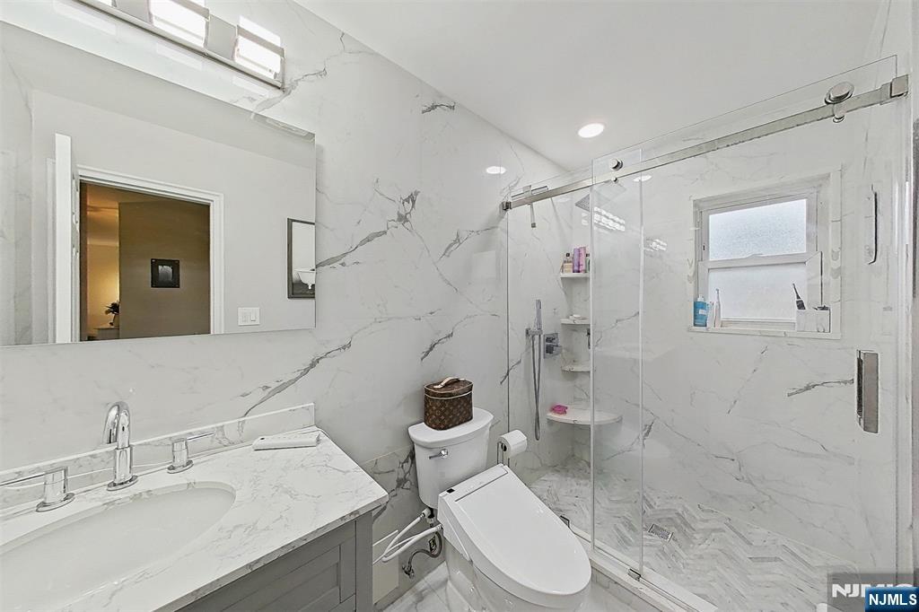 151 E Palisade #6D