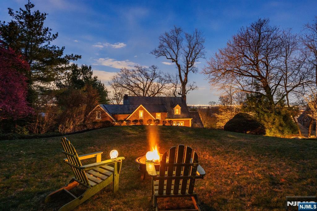 174 Highland Avenue - Photo 3