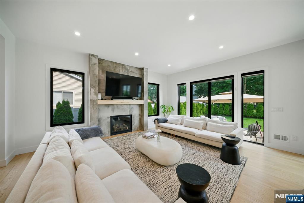 90 Columbus Drive, Tenafly, NJ, 07670