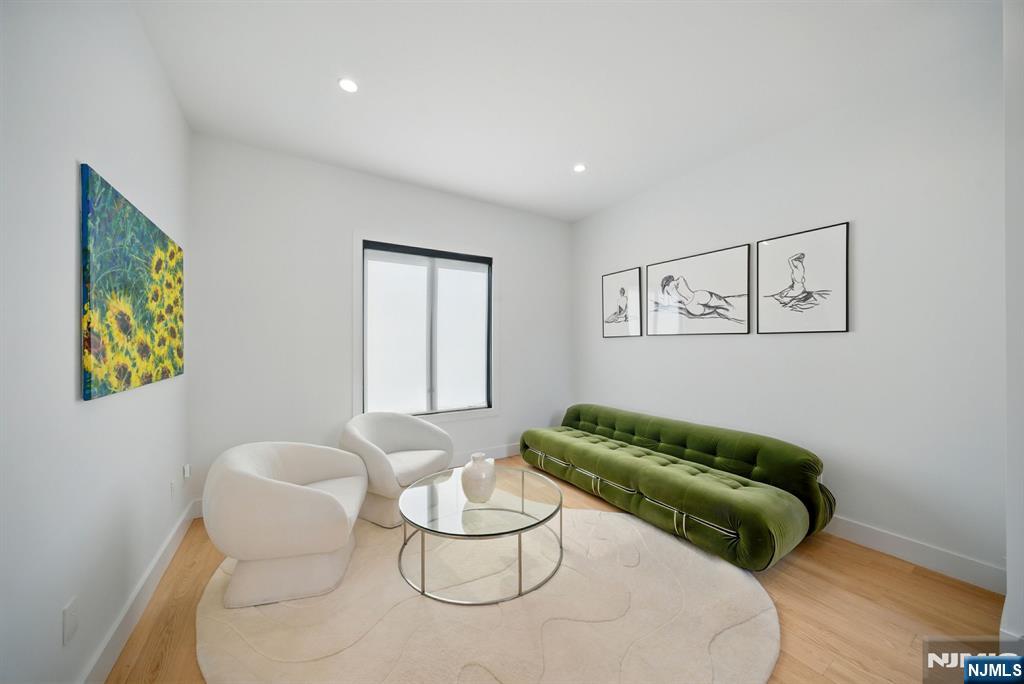 90 Columbus Drive - Photo 5