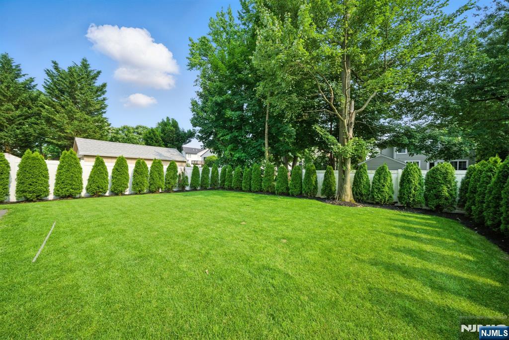 90 Columbus Drive, Tenafly, NJ, 07670