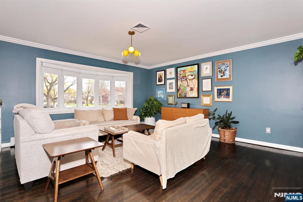 41-01 Geiger Place - Photo 5