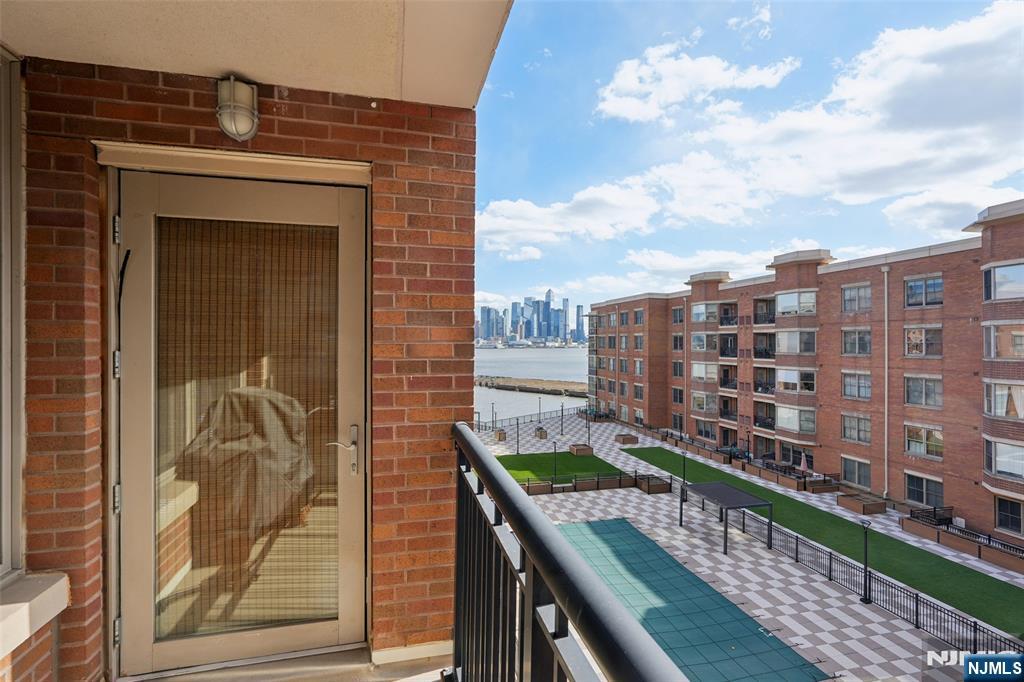 22 Ave At Port Imperial, #413, West New York, NJ 07093 Listing Photo  11