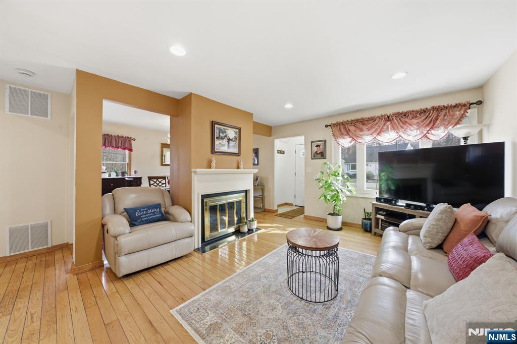 50 Skyline Lake Drive - Photo 4