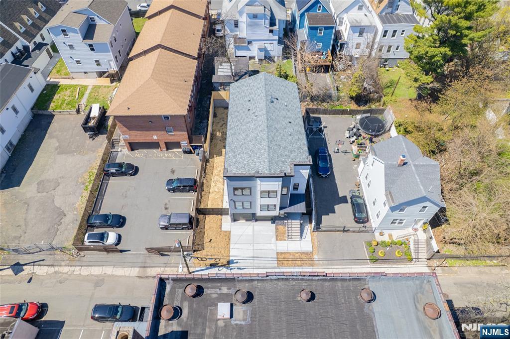 25 Brookside Avenue
