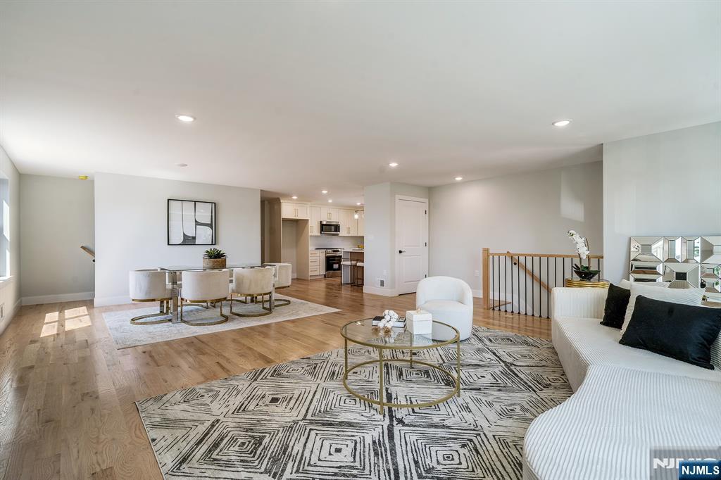 25 Brookside Avenue