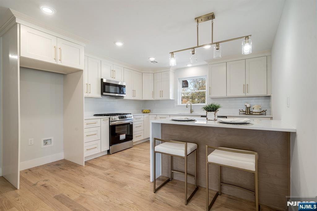 25 Brookside Avenue