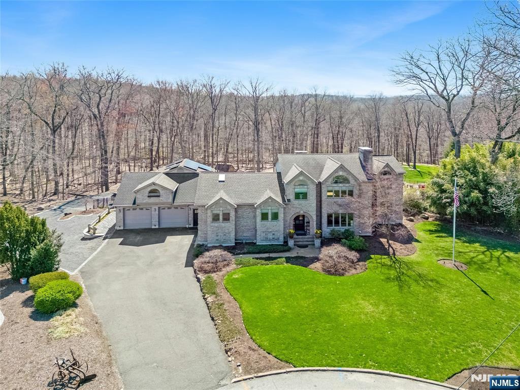 22 Meadow Lake Drive, Mahwah, NJ, 07430