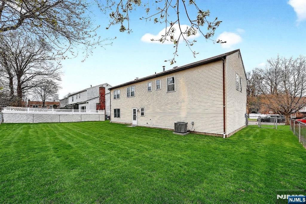 392 Mercer Avenue, River Edge, NJ, 07661