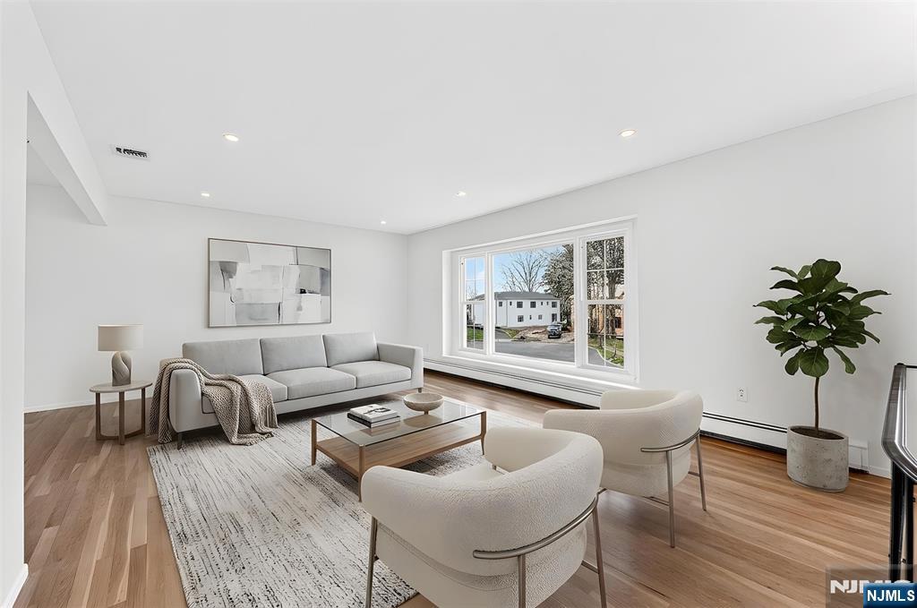 392 Mercer Avenue, River Edge, NJ, 07661