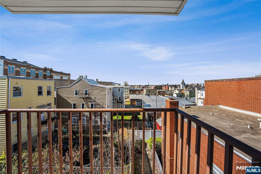 84 Union Street - Photo 3