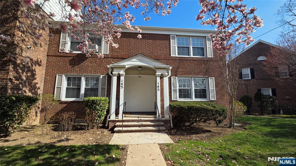 145 River Drive, Elmwood Park, NJ, 07407