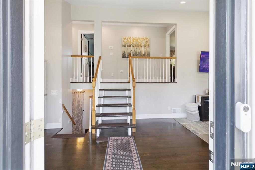 345 Saddle River Road - Photo 5