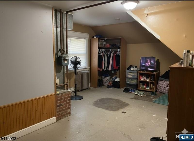 922 Grove Street - Photo 2