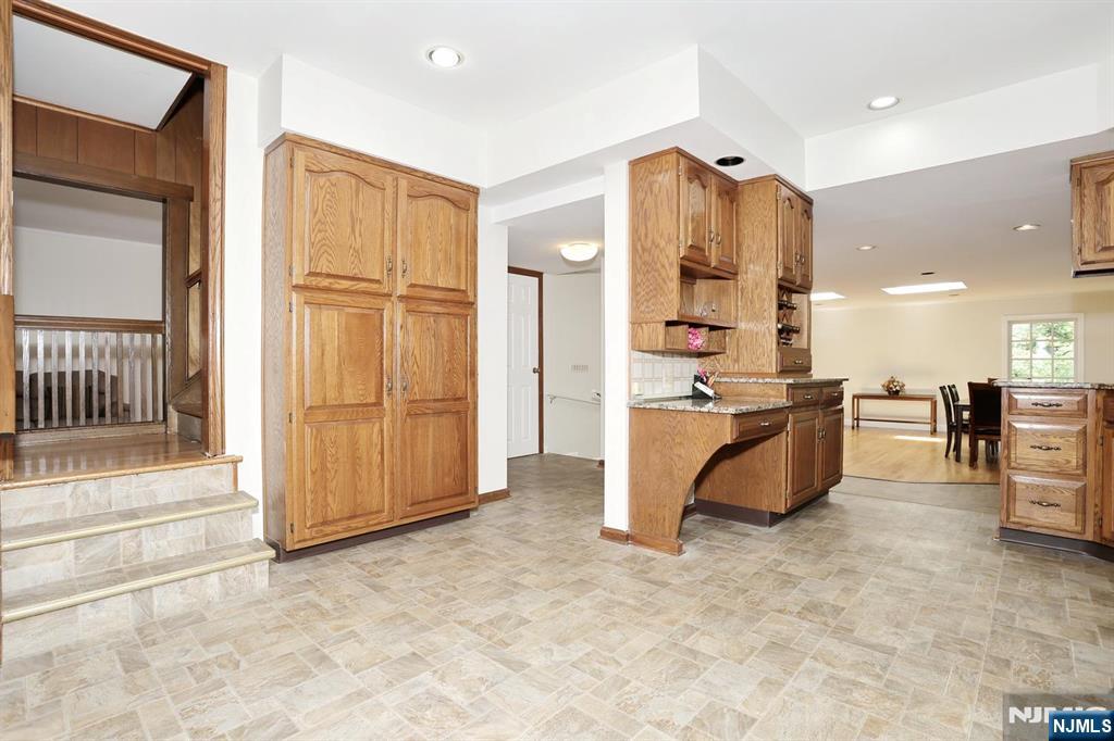 295 Rock Road - Photo 5