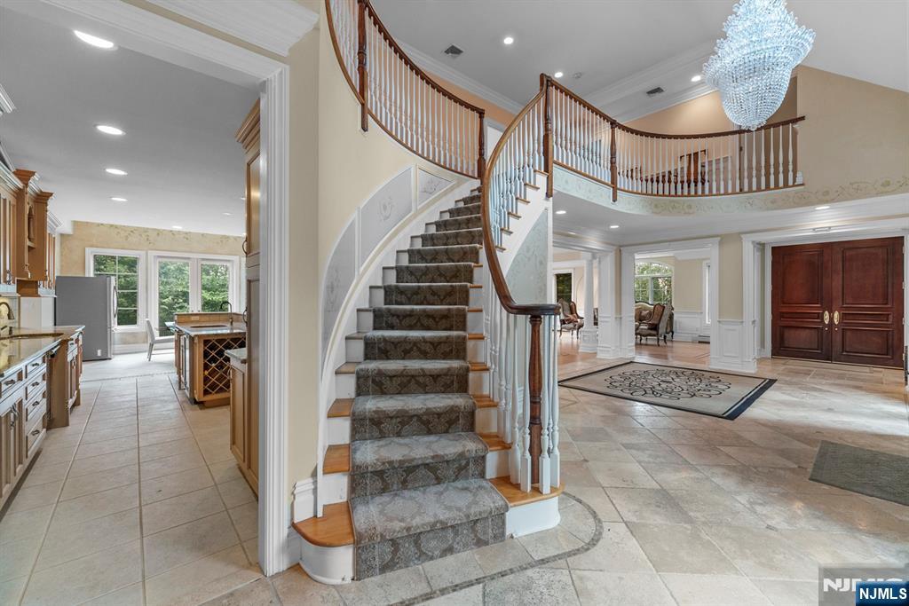 1 Euclid Road - Photo 4