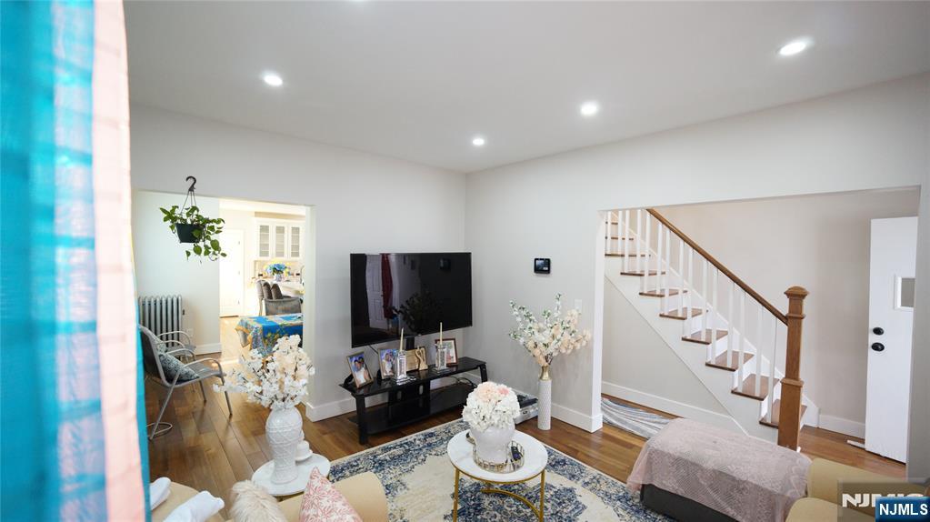 169 Oakwood Place - Photo 4