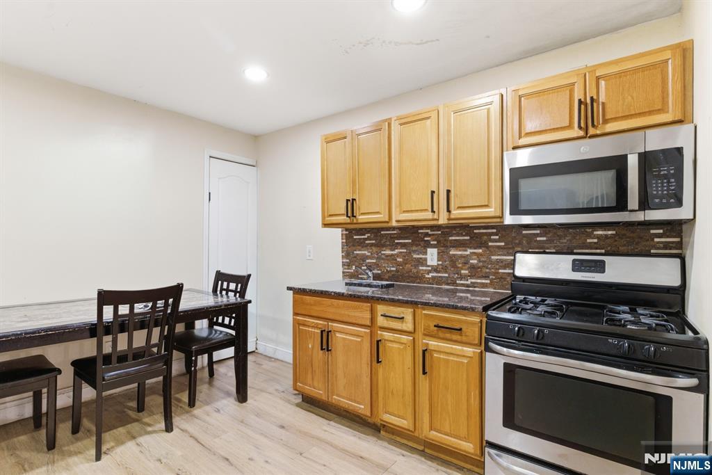 402 15th Street - Photo 5