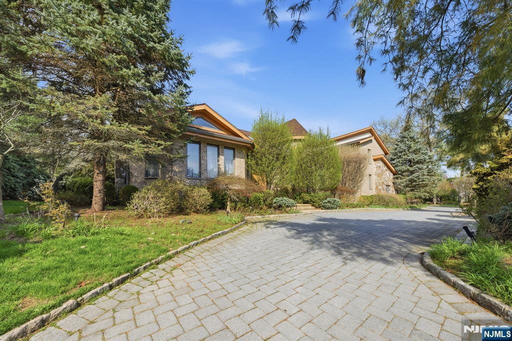 291 Truman Drive - Photo 2