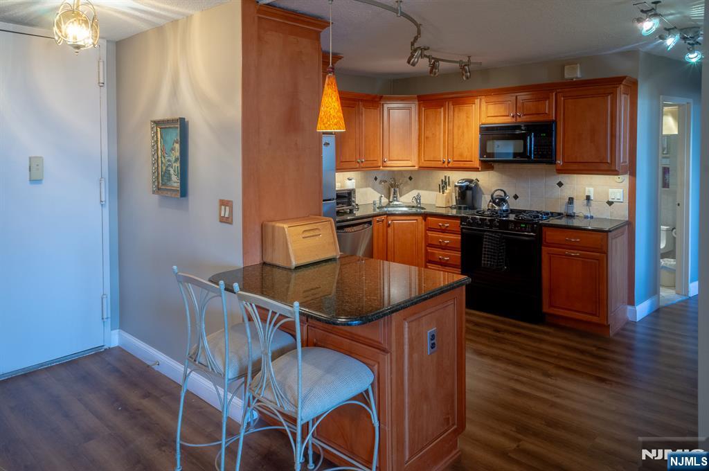 111 Mulberry Street UNIT 2-V, Newark, NJ, 07102