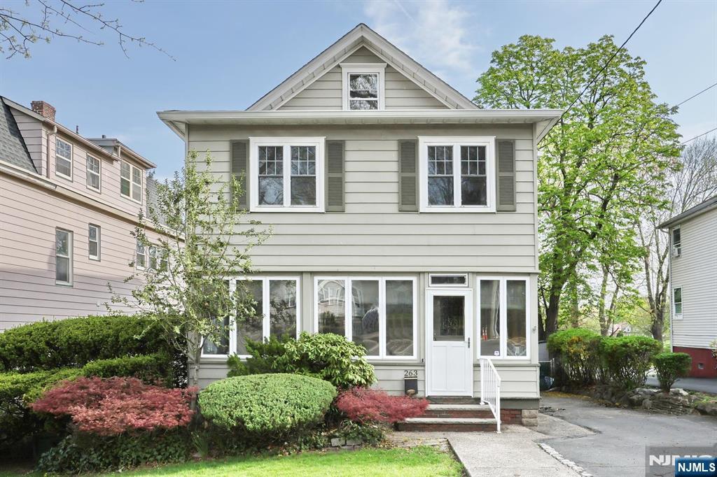 263 Hoover Avenue - Photo 2