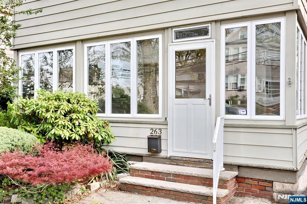 263 Hoover Avenue - Photo 3