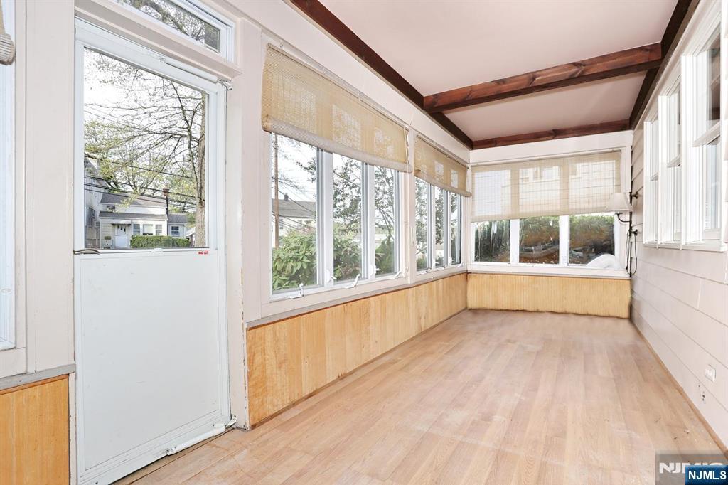 263 Hoover Avenue - Photo 5