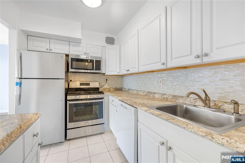 6050 Kennedy Boulevard UNIT 2E, West New York, NJ, 07093