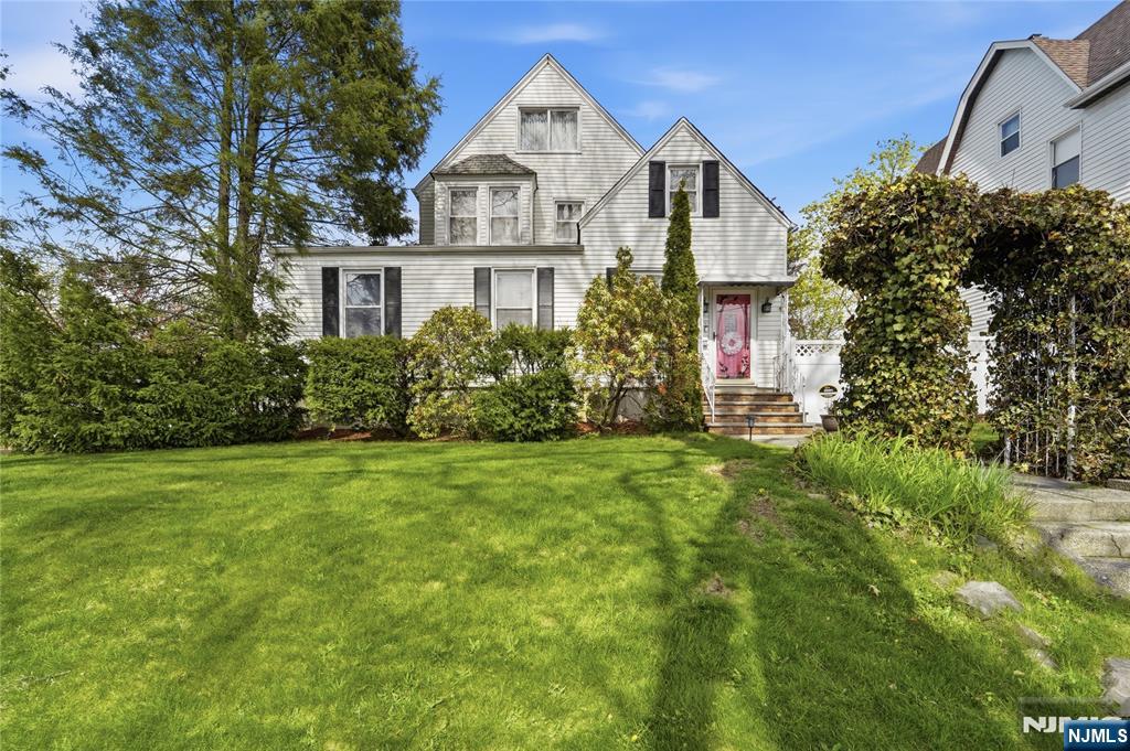 3 Stuyvesant Avenue - Photo 1