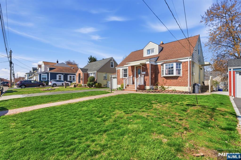 201 Floyd Street - Photo 2