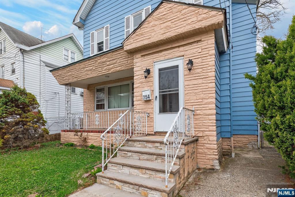 754 Highland Avenue