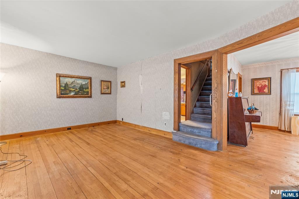 101 Reid Avenue - Photo 2