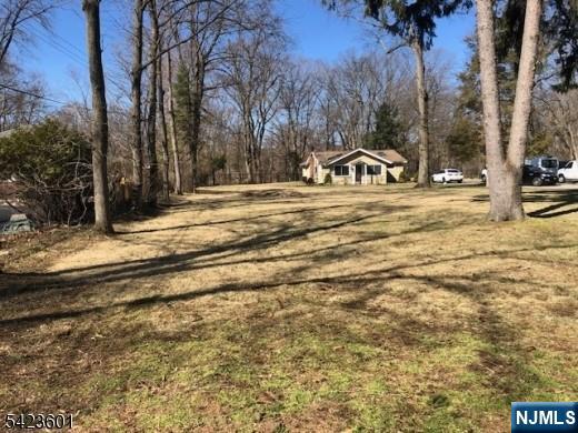 19 Crescent - Photo 1