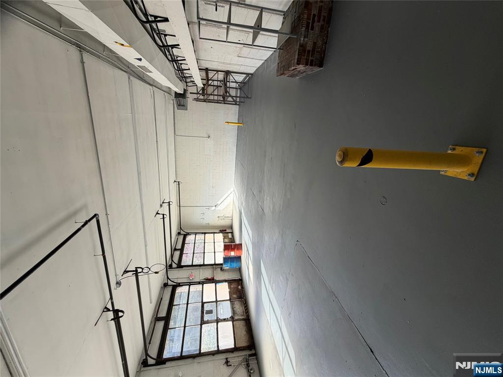 1040 Ringwood Avenue - Photo 5
