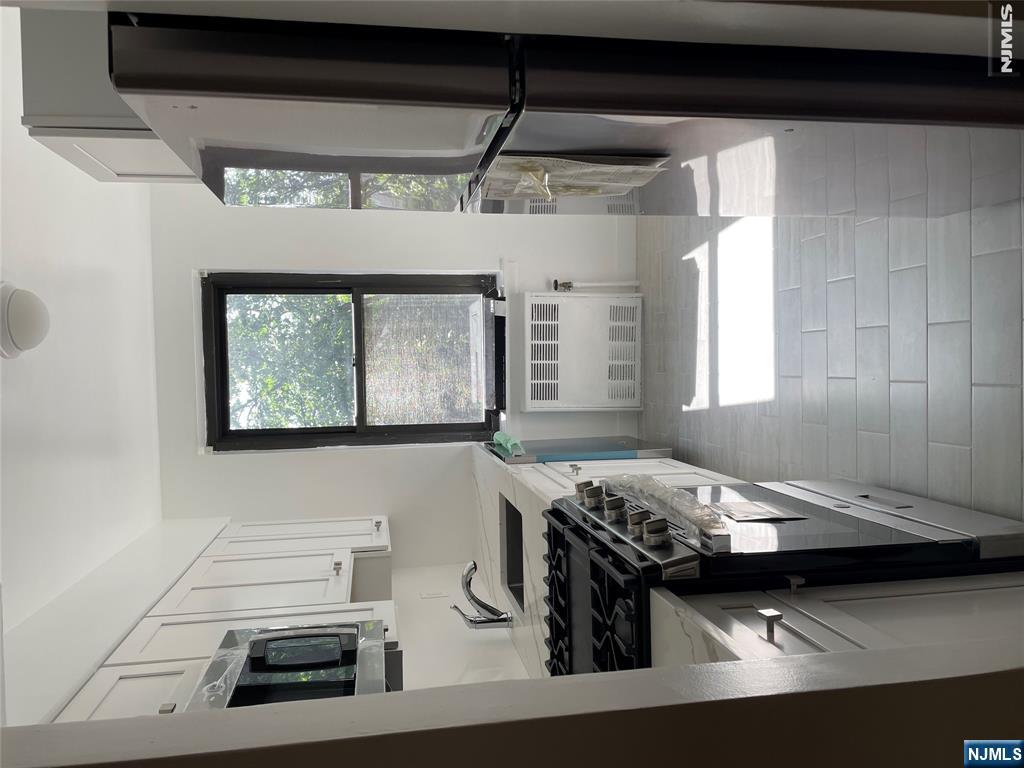 1541 Lemoine Ave #3A, Fort Lee, NJ 07024