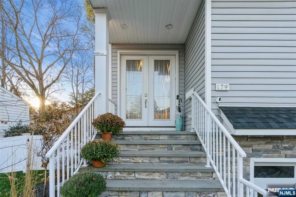 179 5th Street - Photo 2