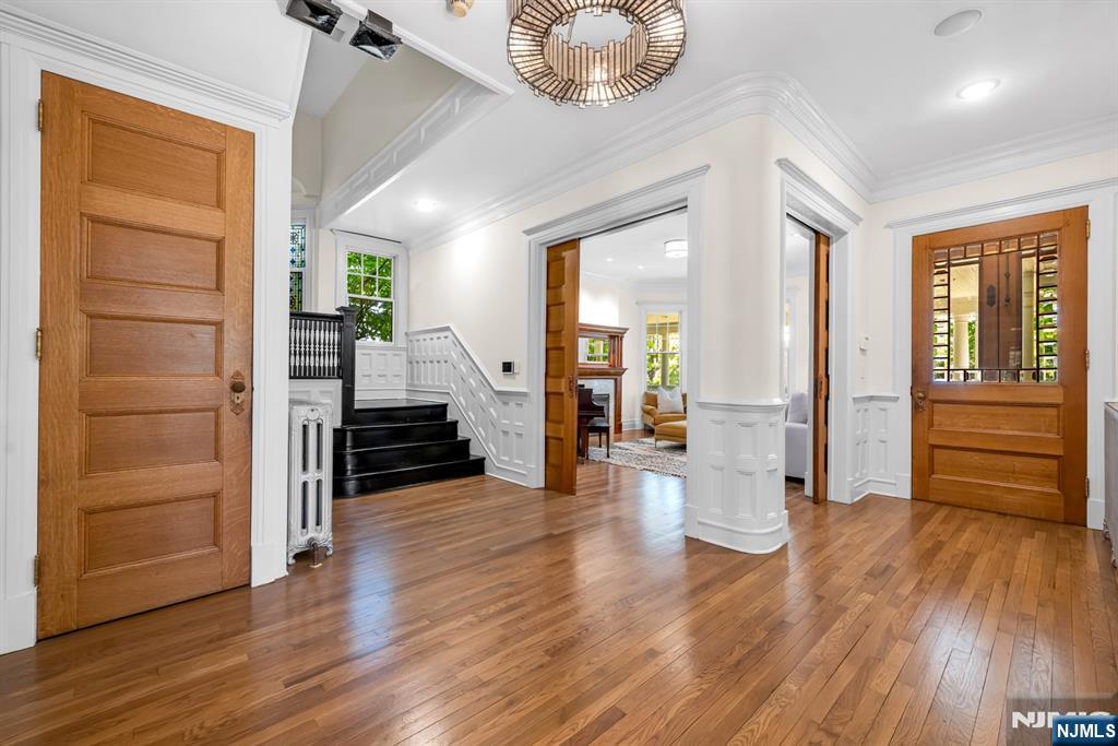 640 Ridgewood Avenue, Ridgewood, NJ 07450 Listing Photo  8