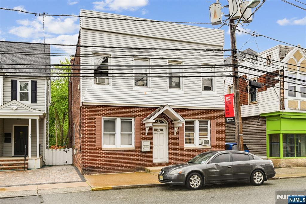 137 Valley Road - Photo 1