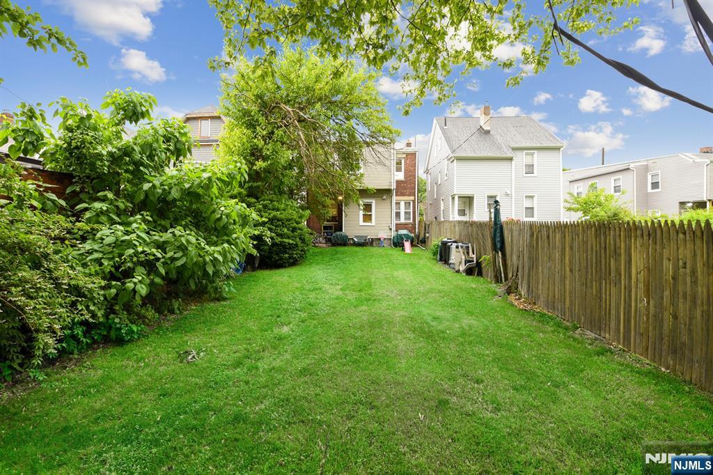 137 Valley Road - Photo 2