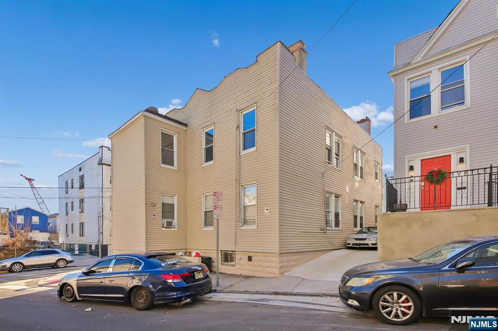 17 Myrtle Avenue — photo 21
