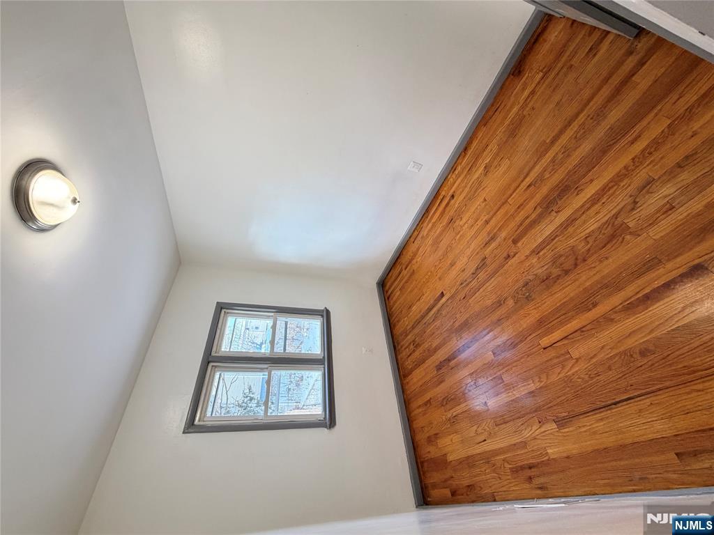 133 Mallory Avenue - Photo 5