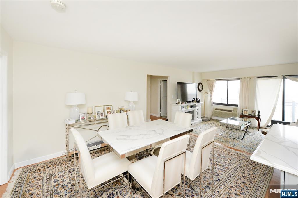 111 Mulberry Street UNIT 2-V, Newark, NJ, 07102